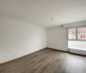 Superbe appartement de 4.5 pièces au coeur de Domdidier - Foto 1