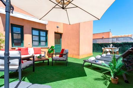 Calle Zaragoza, Sevilla, Andalusia 41001 - Photo 4