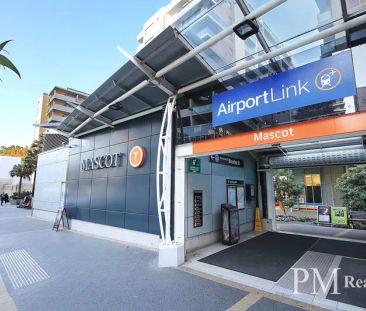 Entrance on 6 Galloway Street - Ultra-Modern Apartment in the Heart of Mascot - Photo 5