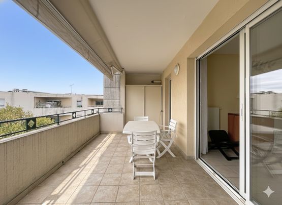 A LOUER AUX ANGLES ( 30133 ) : appartement 3 pièces -possibilité meublé -avec ascenseur - 2 terrasses et 1 garage !, - Photo 1