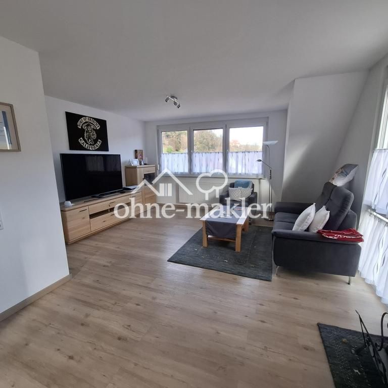 Hochwertige lichtdurchflutete und ruhige Wohnung mit Einbauküche in Haiterbach - Photo 1