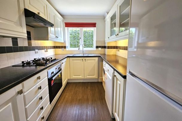 2 bedroom flat to rent - Photo 1