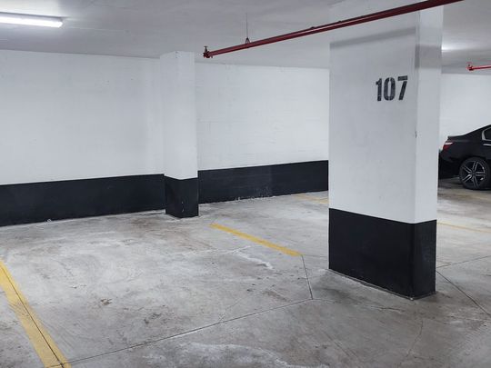 For Lease - 4055 Parkside Village Drive Unit# 919, Mississauga, Ontario - Photo 1