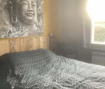 DANS QUARTIER RESIDENTIEL - MAISON TYPE 5 avec jardin clos - Photo 2