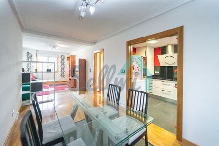 Alquiler de piso en Calle González Besada - Photo 4