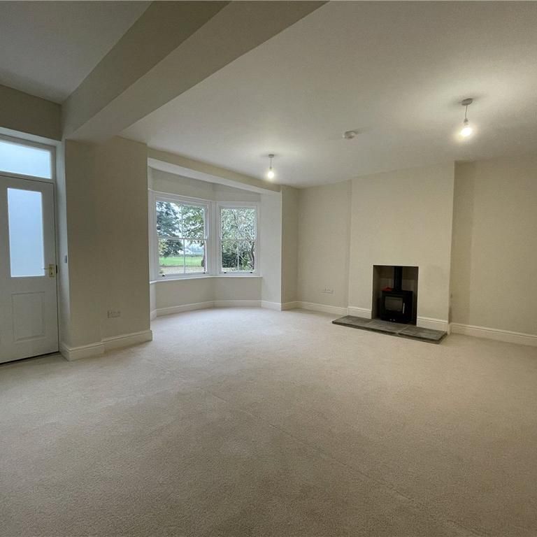 4 bedroom semi-detached house to rent - Photo 1