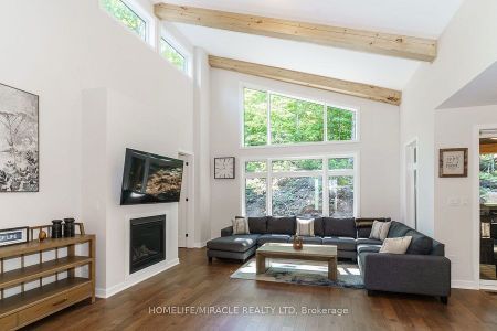 For Lease - 1057 Greensview Drive Unit# 47, Lake of Bays, Ontario - Photo 2