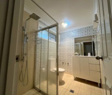 Spacious Family Home in a Prime Liverpool Location – $680/week - Photo 5