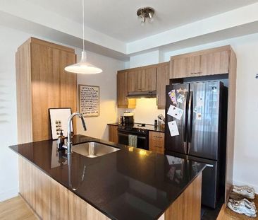 condo modern a louer à Sainte-Therese - Photo 3