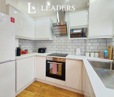 1 bedroom room to rent Hedingham Road, Dagenham, RM8 - Photo 5