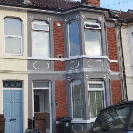 Double Room - 10 mins bus or cycle to town - Photo 2