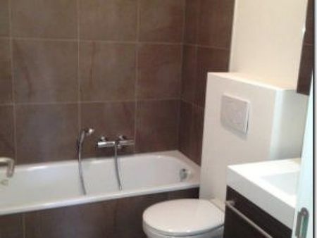 ETTERBEEK: APPARTEMENT MEUBLE 2 CHAMBRES - Etterbeek - Photo 5