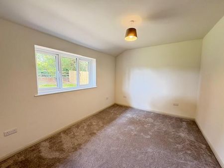 3 bedroom bungalow to rent - Photo 3