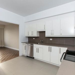 2 CH - 2 SDB - Montréal - $2,395 /mo - Photo 2