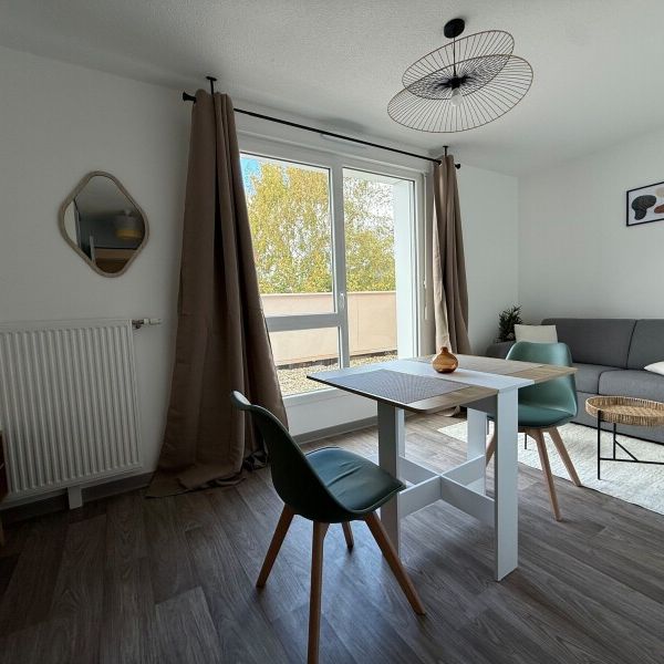 Location Appartement 1 pièce 19m² FRANQUEVILLE ST PIERRE 76520 - Photo 1