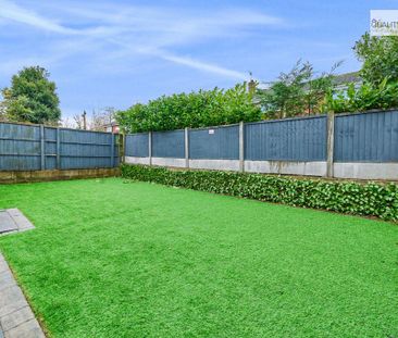 4 bedroom detached house to rent - Photo 2