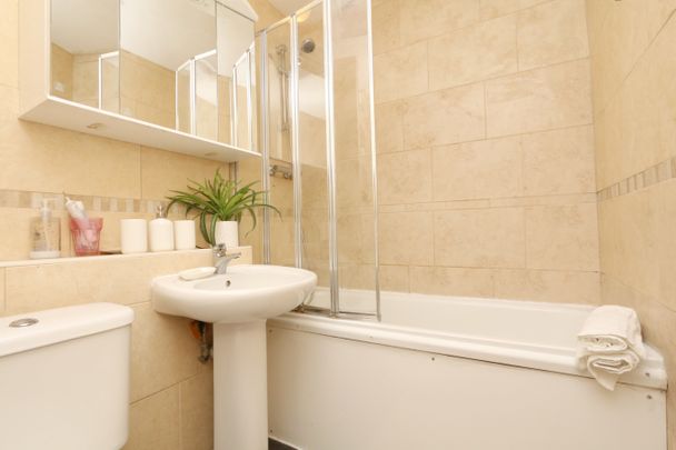 Albion Drive - Photo 1