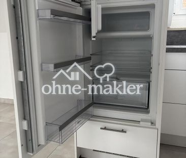 Helle 2-Zimmer DG-Wohnung mit Einbauküche und Balkon - Photo 3