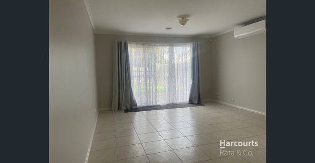 Stunning 3-Bedroom Home in South Morang - Photo 1