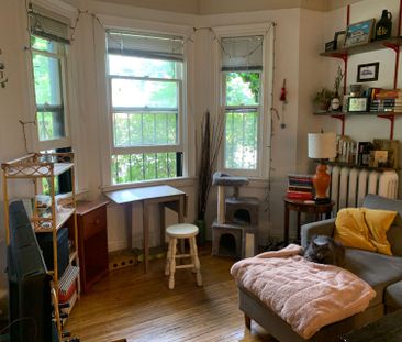 For Lease - 108 Admiral Road Unit# 1, Toronto, Ontario - Photo 4