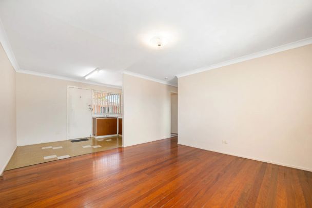 Light-Filled Two-Bedroom Unit in the Heart of Coorparoo - Photo 1