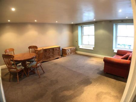 2 bedroom maisonette to rent - Photo 2