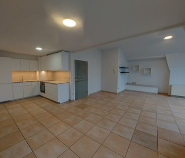 Penthouse te huur met twee slaapkamers en terrasje in hartje Kortrijk. - Photo 6