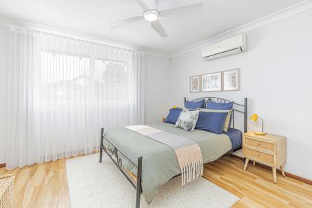 Charming Townhouse in Prime Como Beach Location! - Photo 5