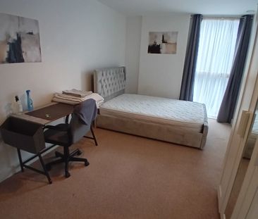 Room in a Shared Flat, Thurston Road, SE13 - Photo 2