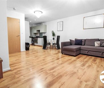 3 bedroom end of terrace house to rent - Photo 5