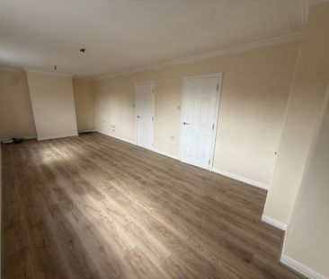 4 bedroom semi-detached house to rent - Photo 1