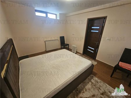 Apartament 4 camere termen lung, utilitati incluse, ideal locuinta sau afacere Lazu Constanta - Fotografie 3