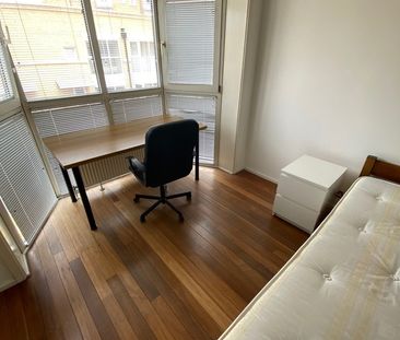 4 Bed Terraced House, Queen Of Denmark Court, SE16 - Photo 3