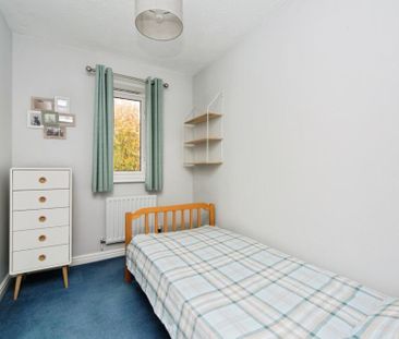 3 bedroom detached house to rent - Photo 4