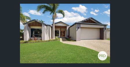 Family Home with Pool & a Shed! - Photo 5
