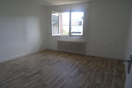 Location Appartement 4 pièces 103m² LOURDES 65100 - Photo 2
