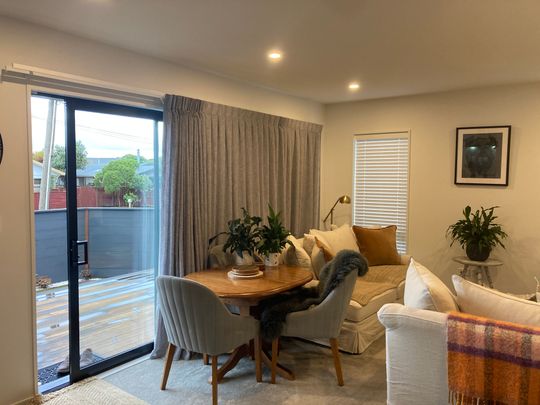 The Romance Of The Beach! - Photo 1