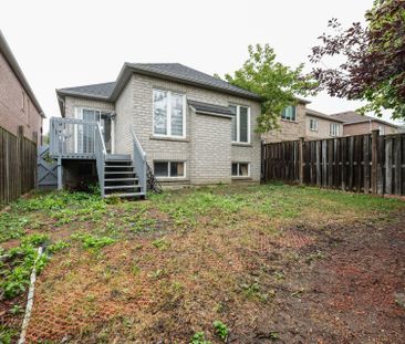 For Lease - 9 Tracey Court, Whitby, Ontario - Photo 6