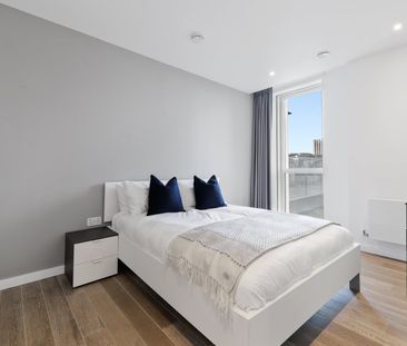 Raywood Mansions, E20 1DG, London - Photo 2