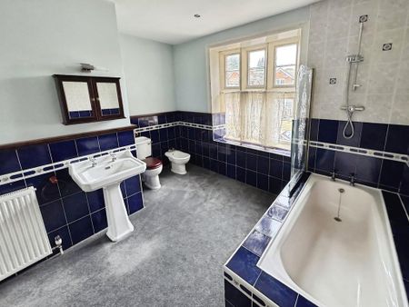 1 bedroom semi-detached house to rent - Photo 4