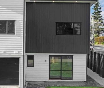 Experience the thrill of a brand-new house - Photo 2