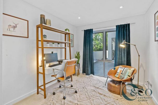 Luxury Ground Floor Apartment in Prime Location - Photo 1