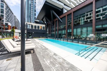 455 Wellington Street W #301 - Photo 3