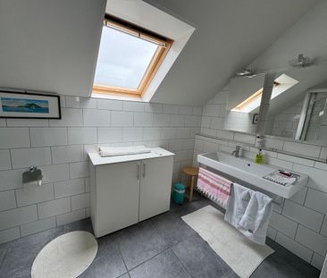 Einmalige Gelegenheit - Lichtdurchflutete Wohnung mit privater Dach... - Foto 6