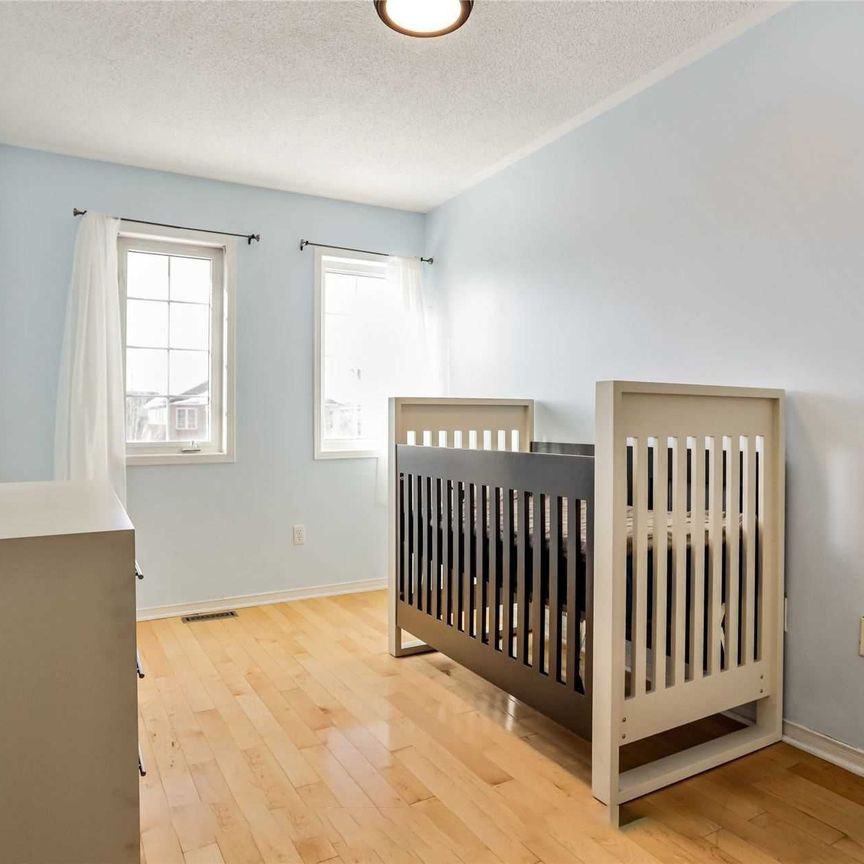 For Lease - 7107 Frontier Ridge, Mississauga, Ontario - Photo 1