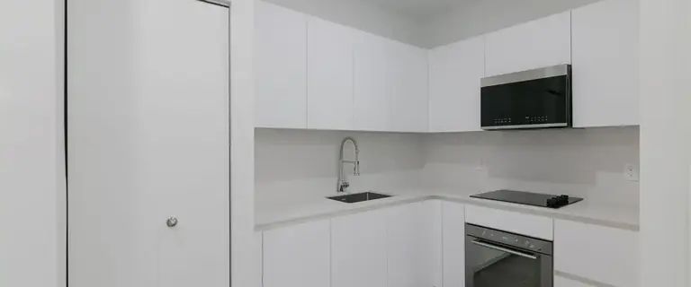6885-6891 Sherbrooke west | 6885-6891 Sherbrooke west, Montreal - Photo 1