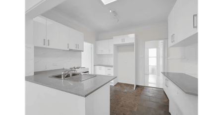 Charming Family Home in a Prime Location for Lease - Photo 3