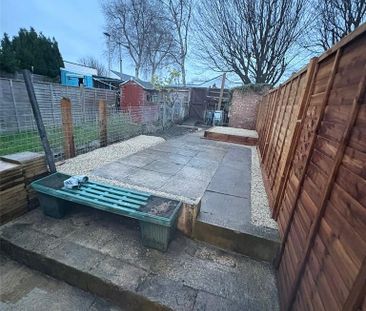 2 bedroom terraced house to rent - Photo 3