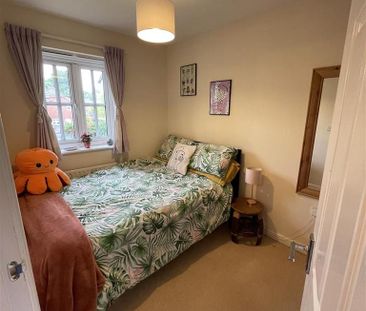 2 bedroom terraced house to rent - Photo 4