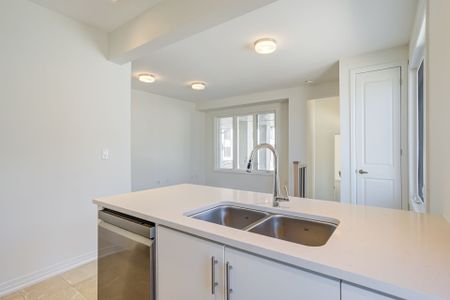 For Lease - 1 Kings Hill Drive, Brampton, Ontario - Photo 5